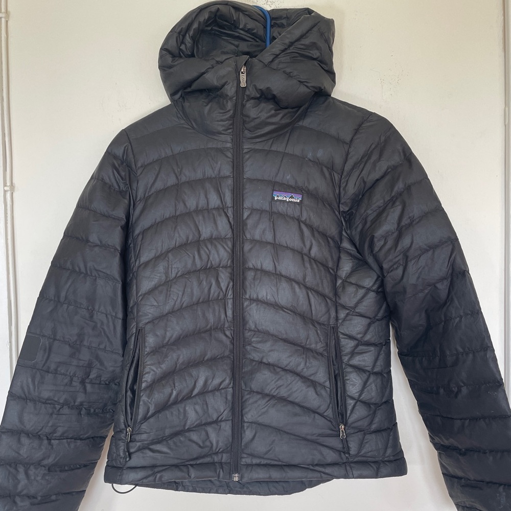 Women’s Patagonia Down Sweater Hoodie, size XS